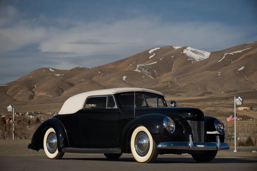  Ford Convertible Coupe 1940 года  (фото 1 из 5)